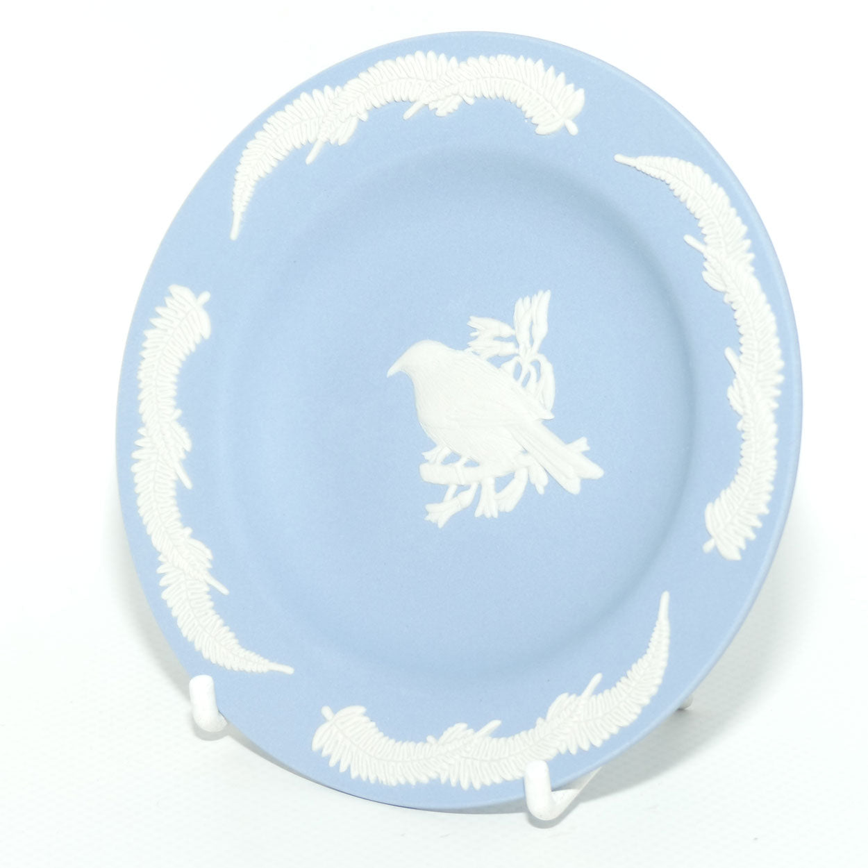 Wedgwood Jasper | New Zealand Fauna | White on Pale Blue | Bell Bird Plate | Boxed