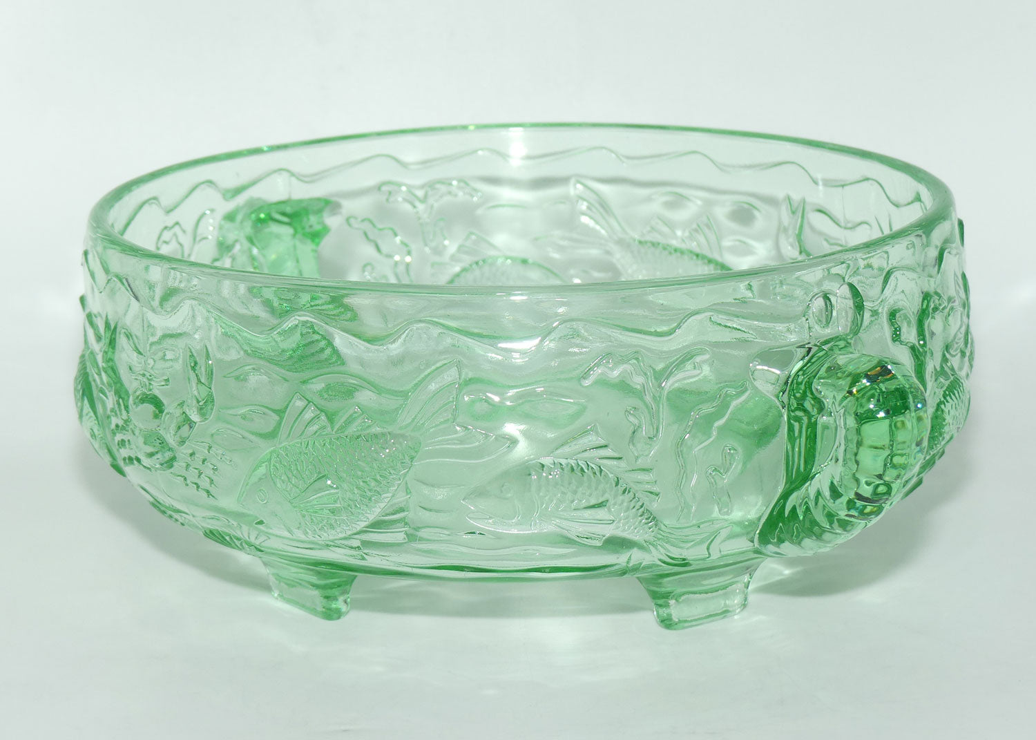 Bagley & Co England Art Deco green Glass Marine pattern twin handle bowl