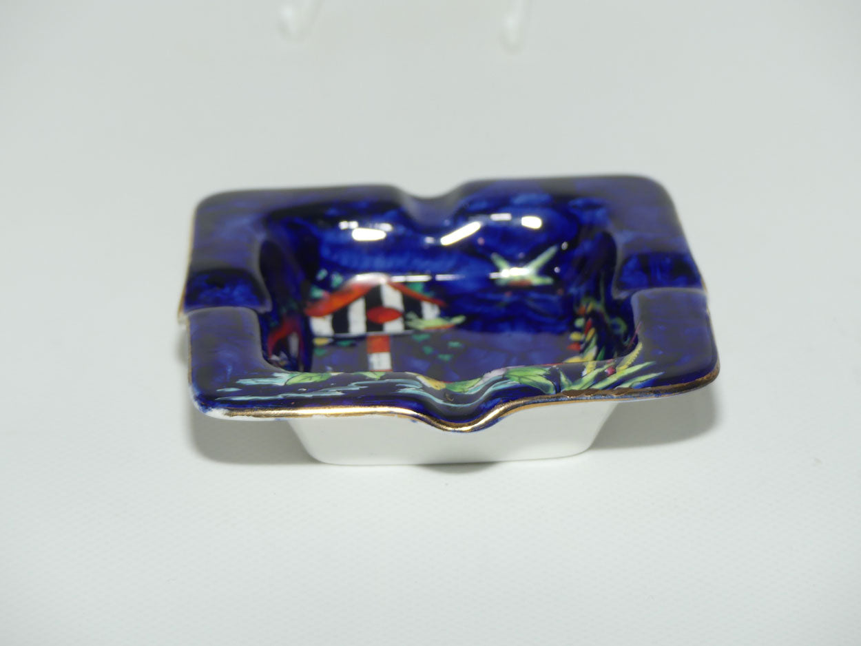 Maling ashtray | Birdhouse and Flowers on Blue Ground