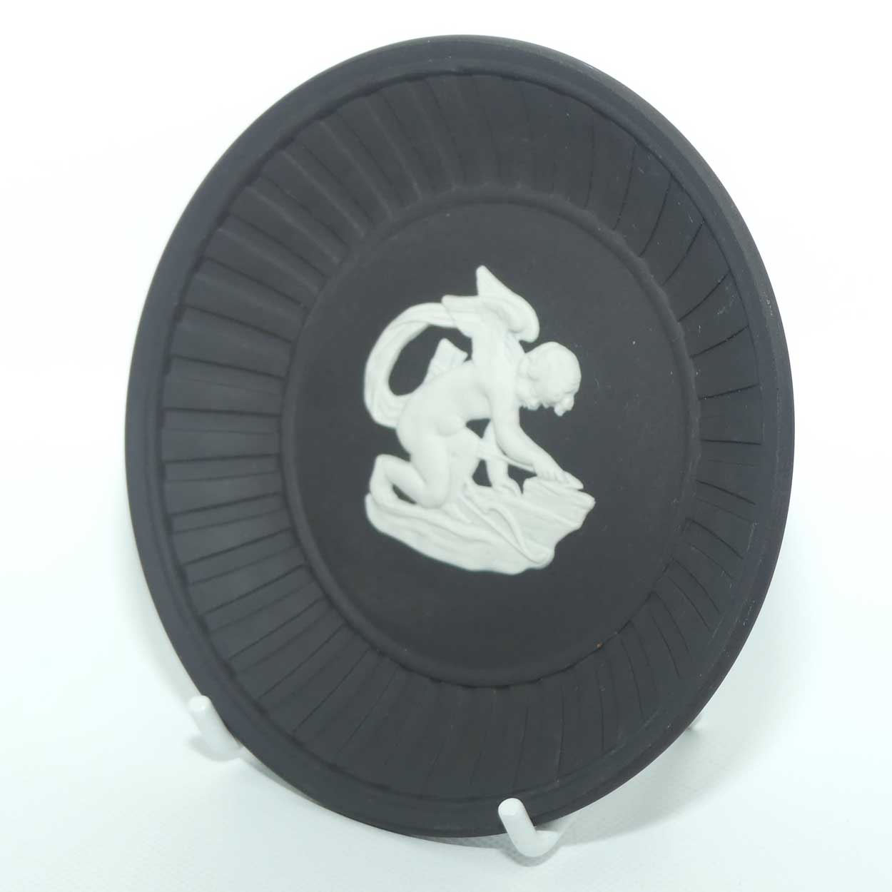 Wedgwood Black Jasper mini plate | Cherub with Arrows | #1