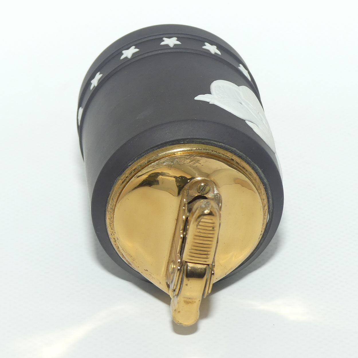 Wedgwood Jasper | White on Black | Eagle Stars and Stripes table lighter