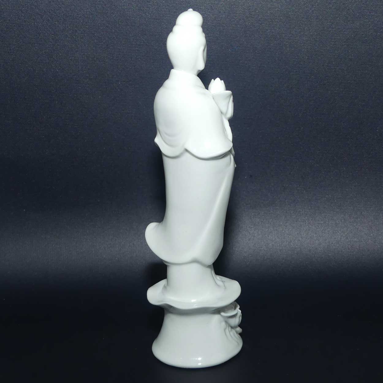 Mid 20th Century Chinese Blanc de Chine Guanyin