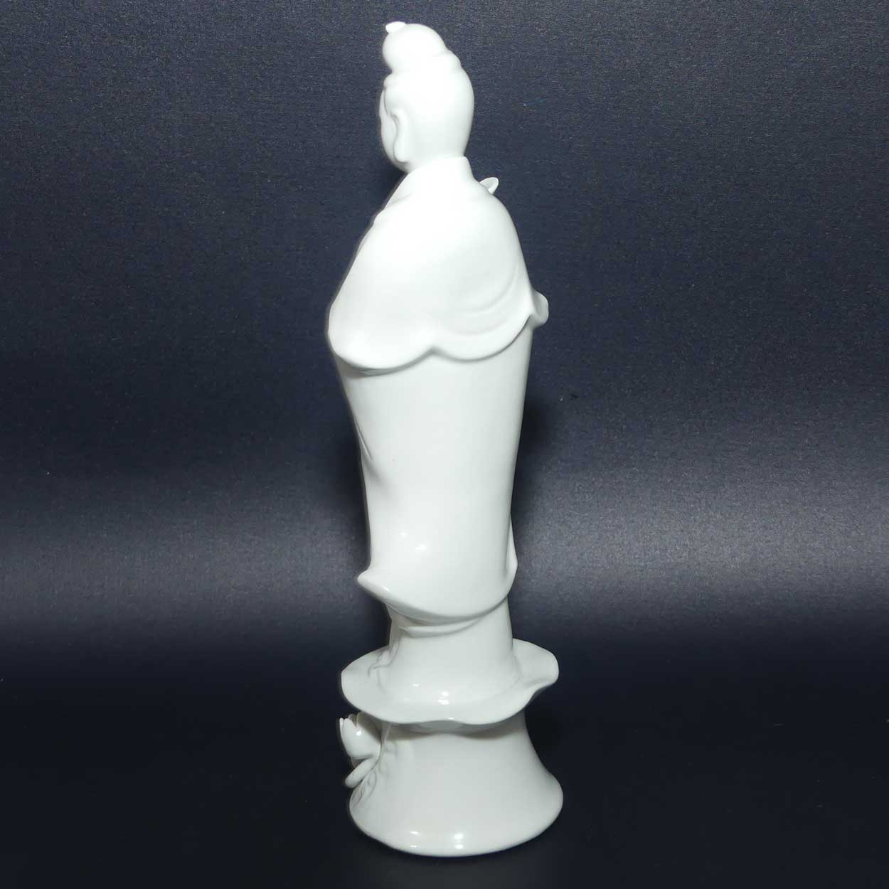 Mid 20th Century Chinese Blanc de Chine Guanyin