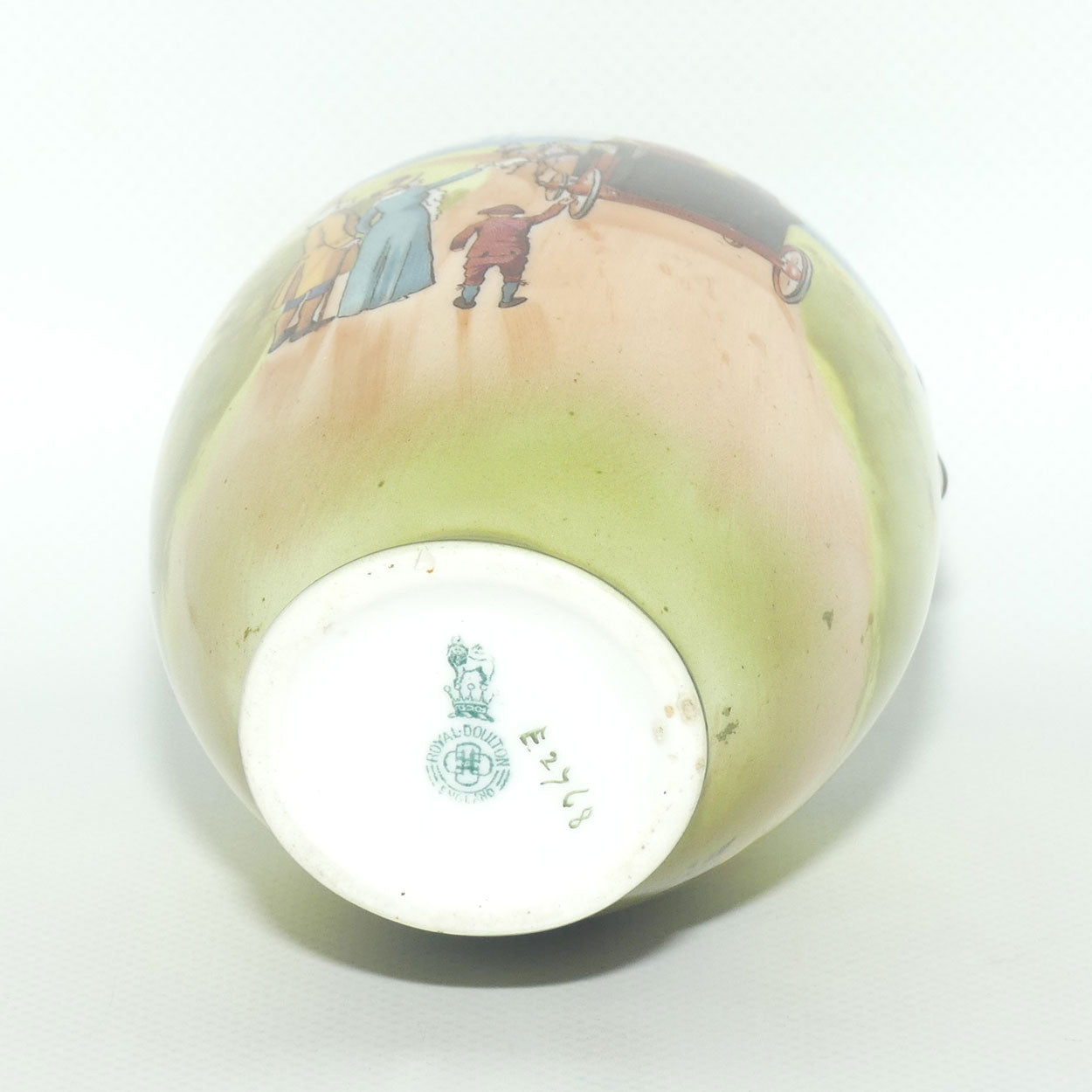 Royal Doulton Coaching Days twin handle vase E2768 | Family Waving | rare Blue Sky variation