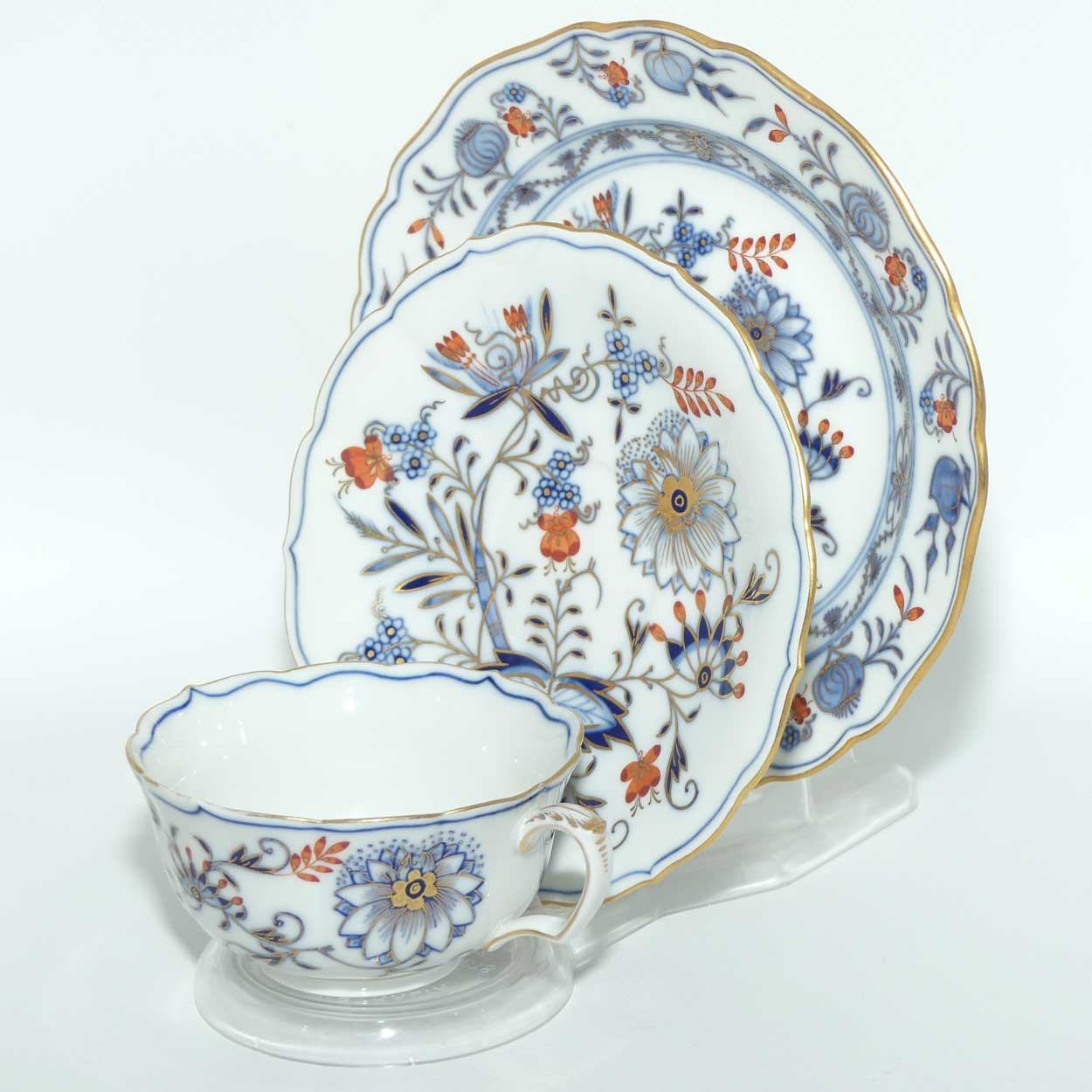 Meissen Blue Onion with Red Accents and Gold tea trio
