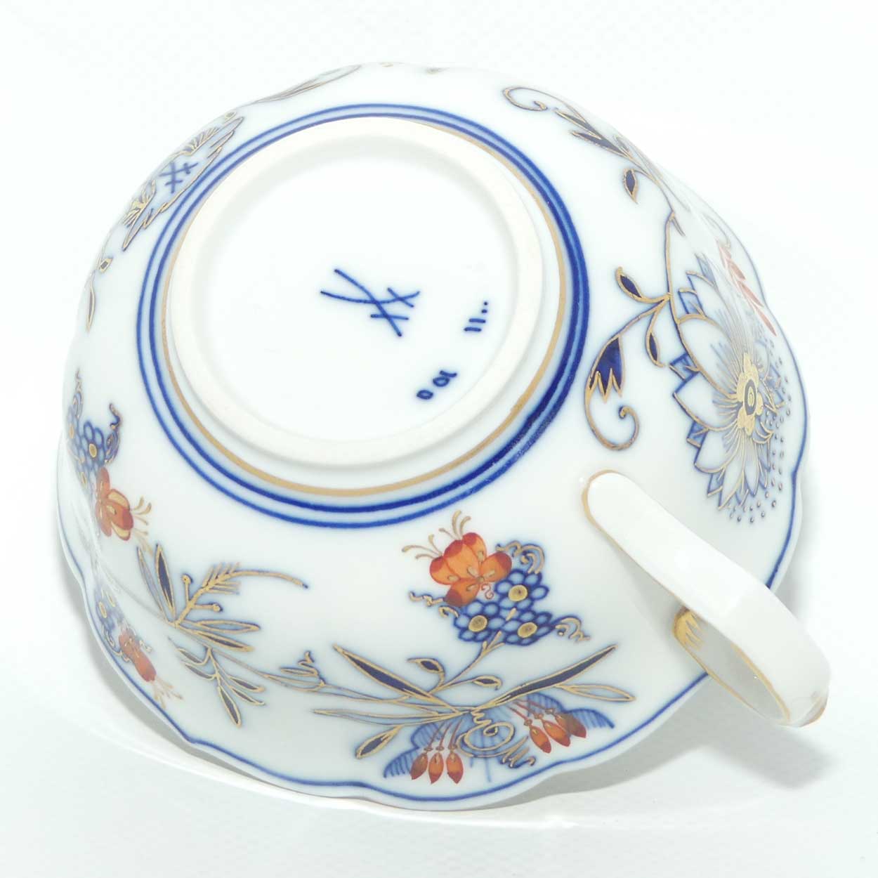 Meissen Blue Onion with Red Accents and Gold tea trio