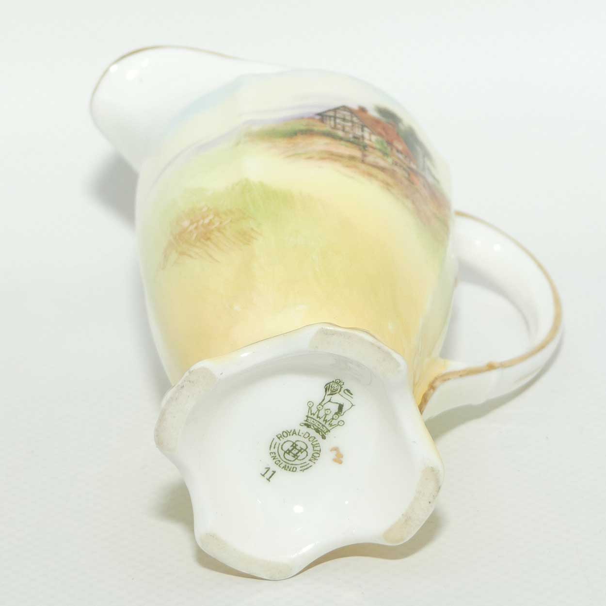 Royal Doulton English Cottages A fancy shape milk jug and sugar bowl | Fine Bone China