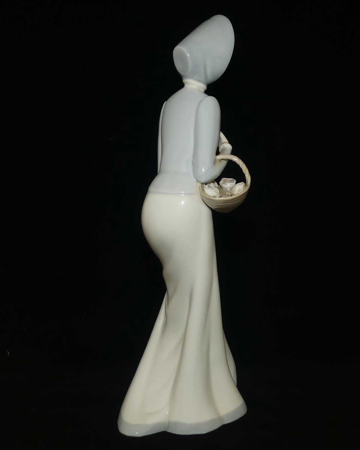 Porceval Spain figure Lady with Bonnet