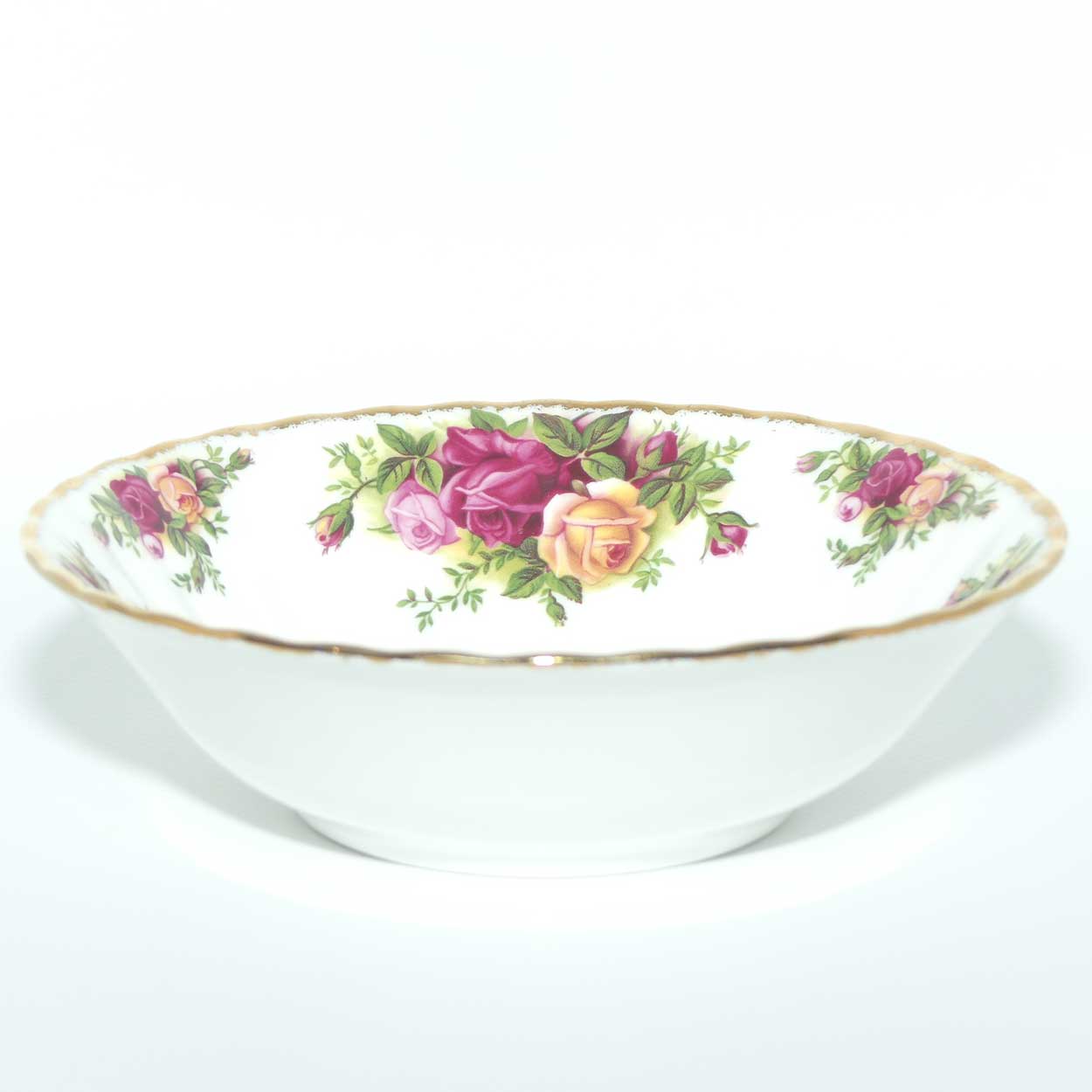 Royal Albert Bone China England Old Country Roses bowl | 16cm | © 1962 Royal Albert Ltd backstamp