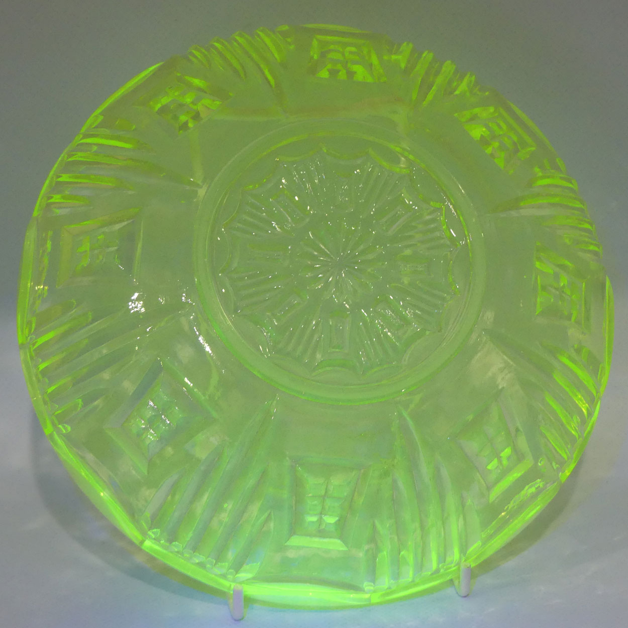 Citrine Depression Glass bowl | 22cm diam | Uranium Glow