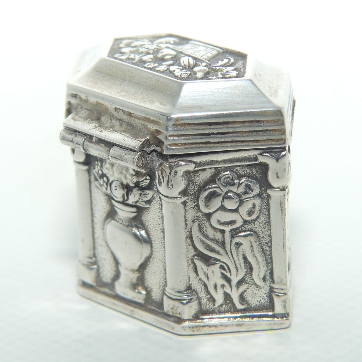 Dutch Silver .833 Hexagonal Pill Box