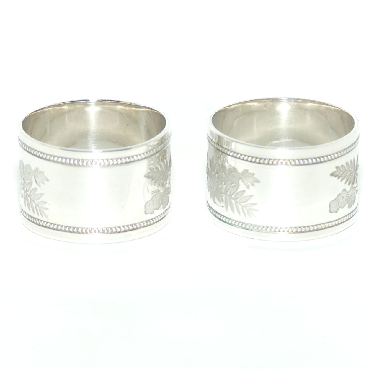 late Victorian era boxed pair of Silver Plated Napkin or Serviette rings