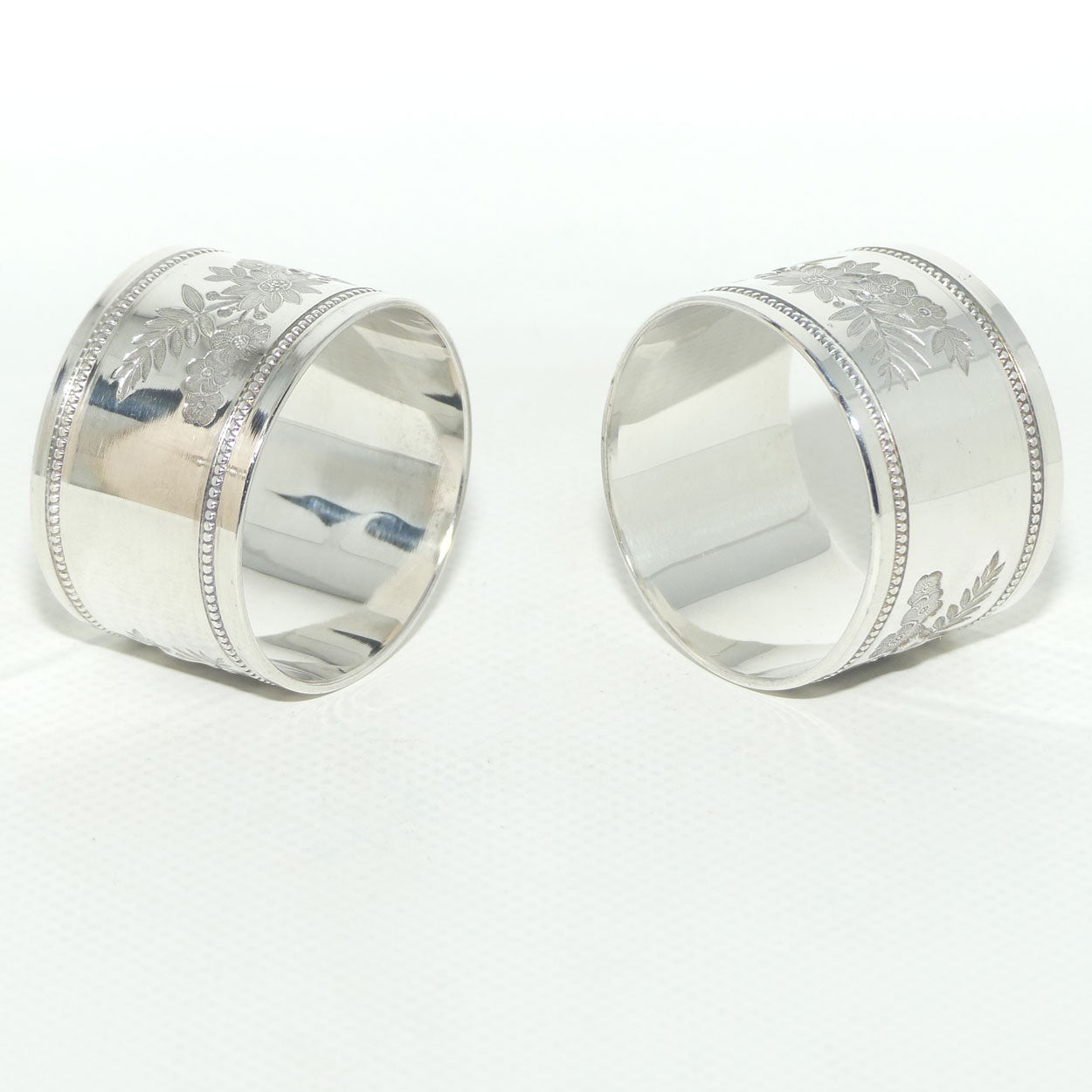 late Victorian era boxed pair of Silver Plated Napkin or Serviette rings