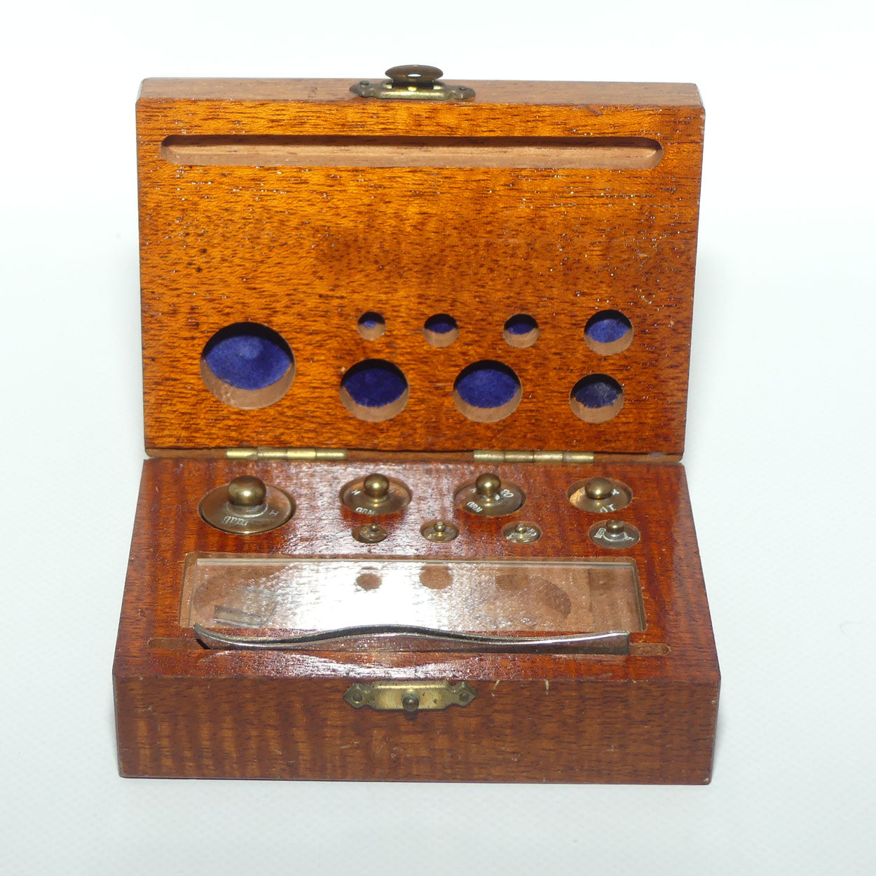 Early to mid 20th Century set of Scientific Scale | Gold Scale weights in wooden case
