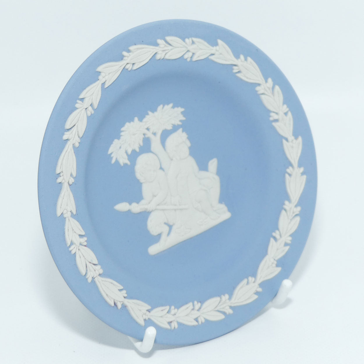 Wedgwood Jasper | Bacchanalian Boys miniature plate #5