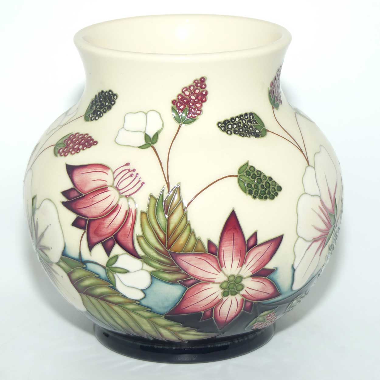 Moorcroft Bramble Revisited 914/6 vase