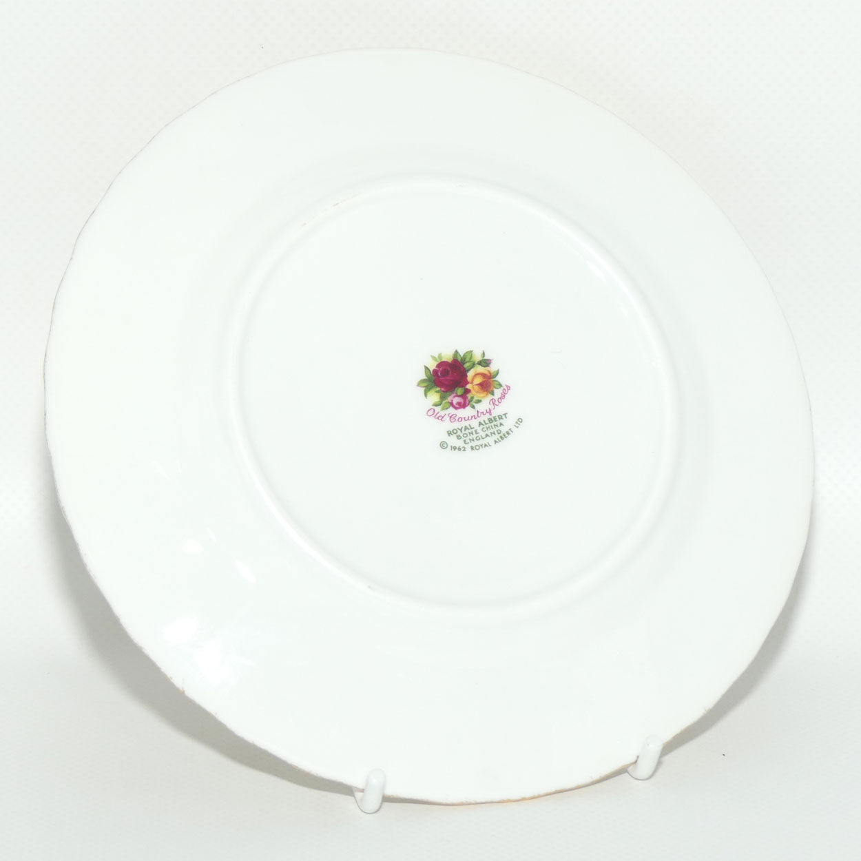 Royal Albert Bone China England Old Country Roses Plate | 16cm diameter |© 1962 Royal Albert Ltd backstamp