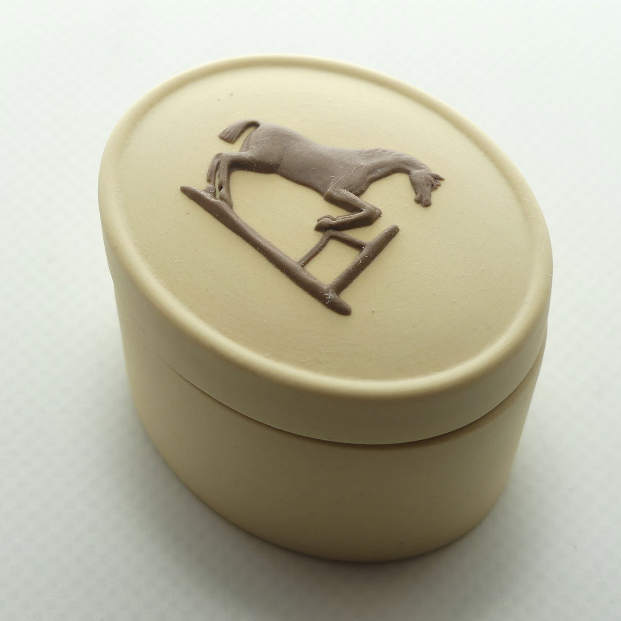 Wedgwood Jasper | Brown on Cane | Stubbs Horses trinket box | #2
