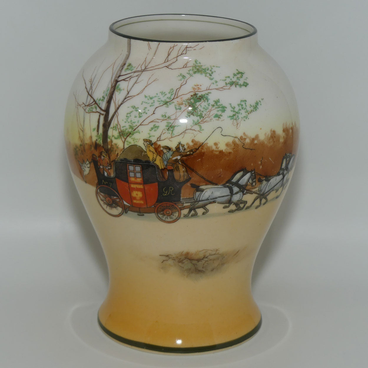 Royal Doulton Coaching Days bulbous vase E3804