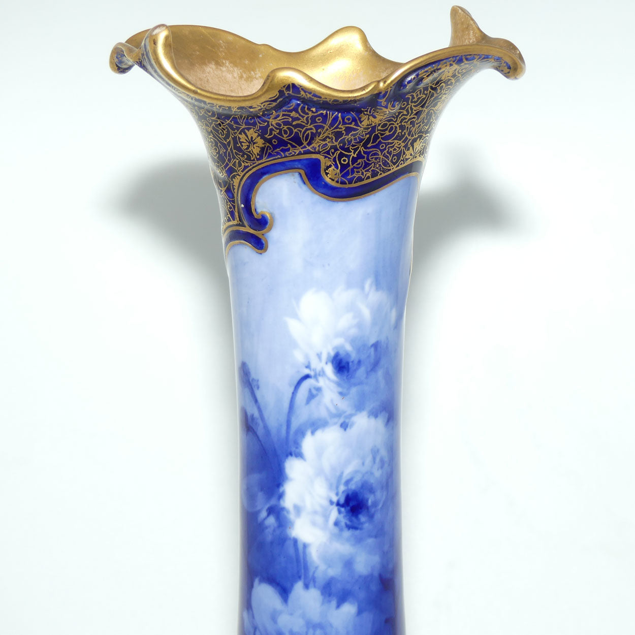 Doulton Burslem classical Blue and White floral vase | Art Nouveau shape