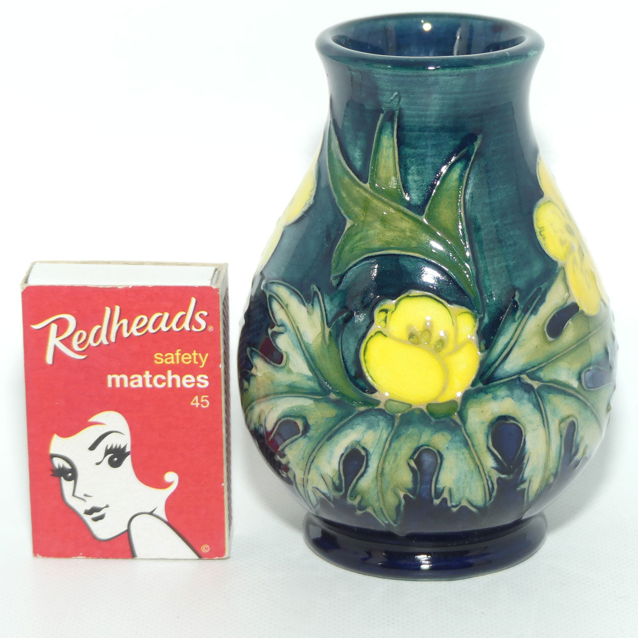 Moorcroft Buttercup 7/3 vase