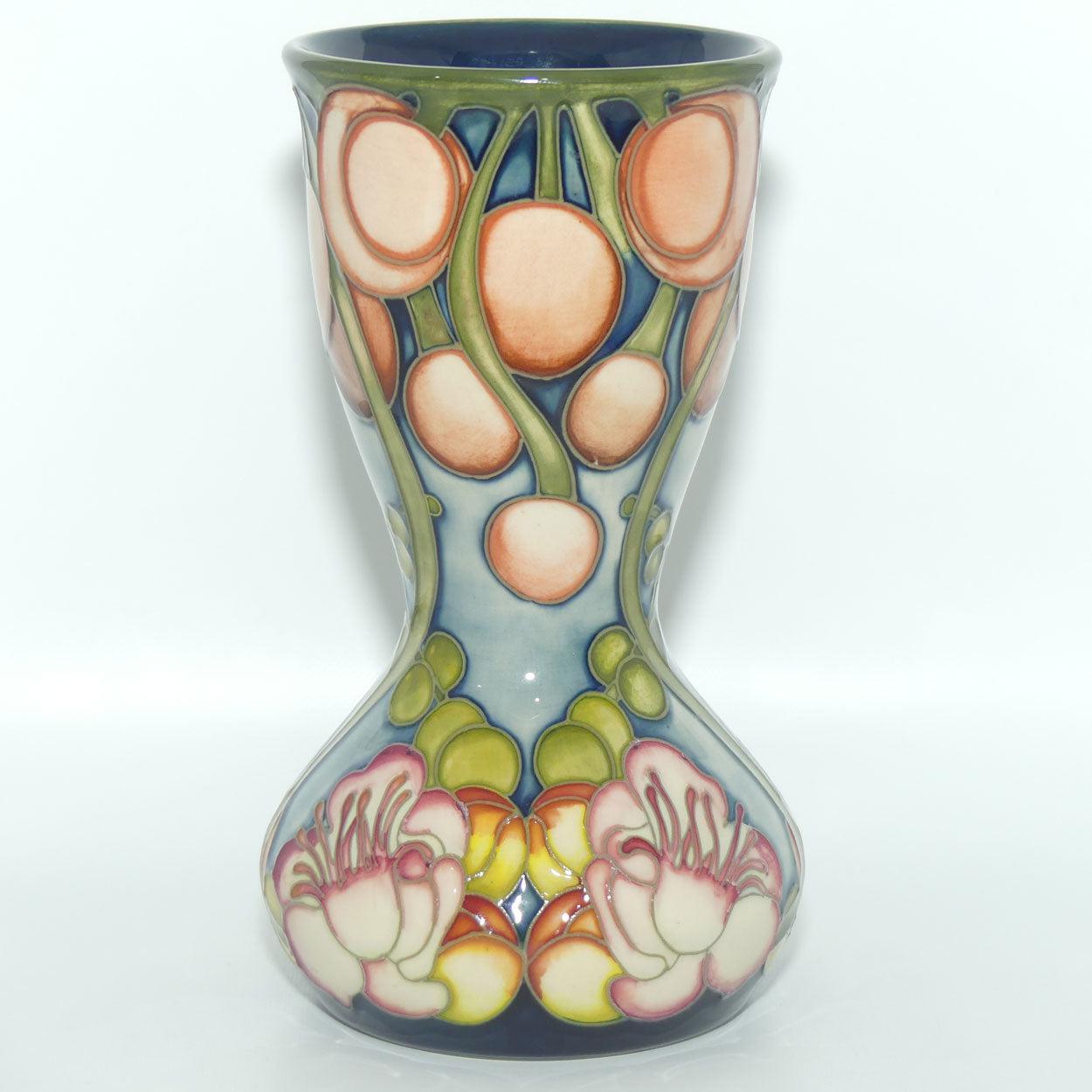 Moorcroft Cannon Ball Tree 92/7 vase