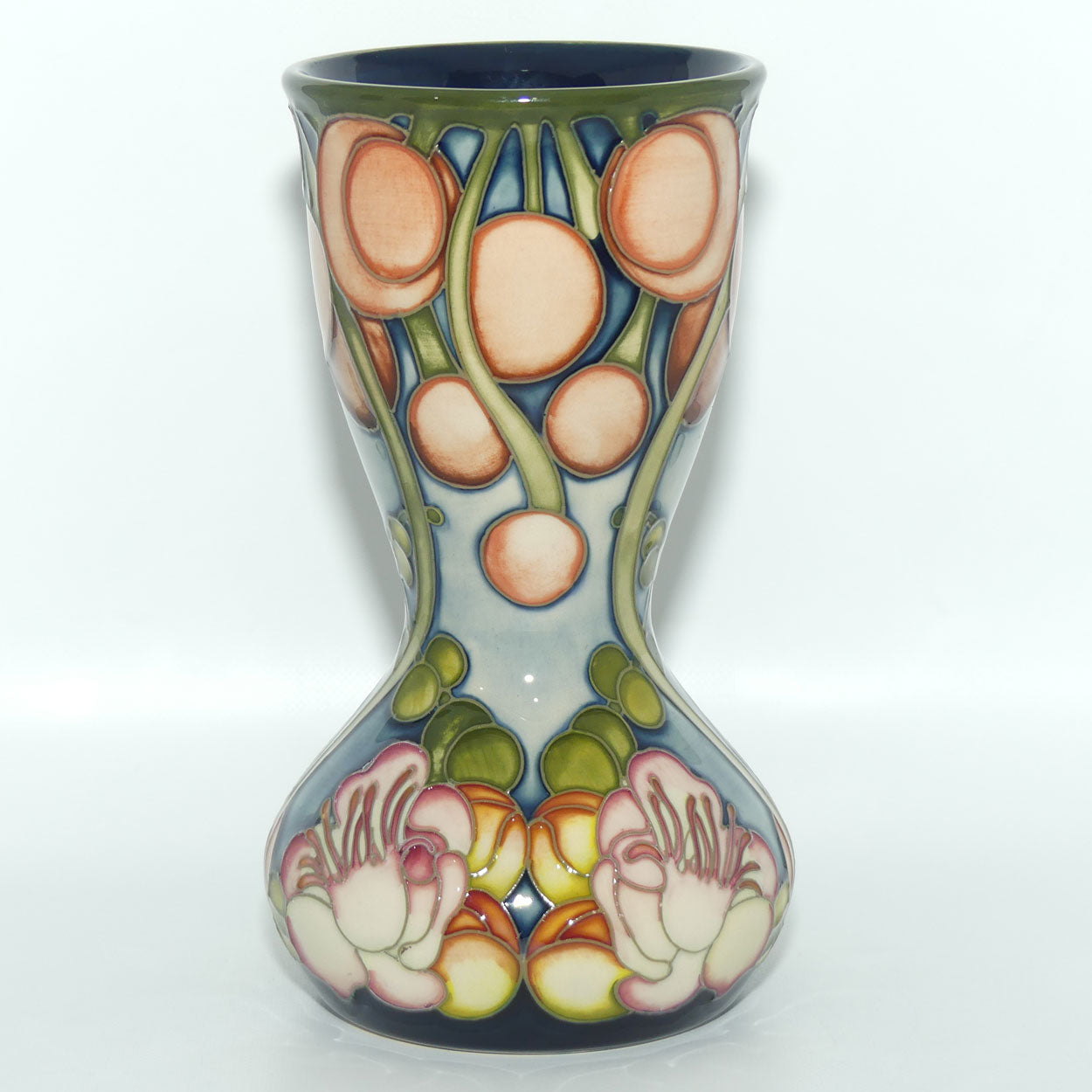 Moorcroft Cannon Ball Tree 92/7 vase