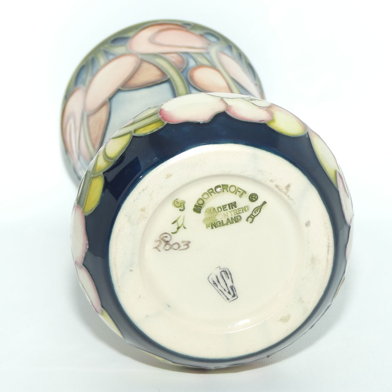 Moorcroft Cannon Ball Tree 92/7 vase