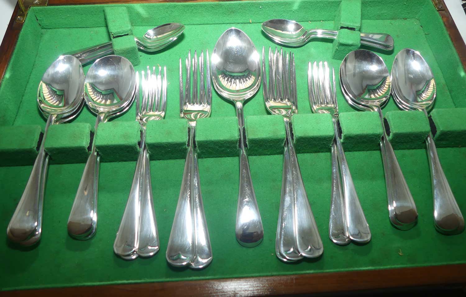 43 piece Silver plated Cutlery set with Faux Bone Handle Knives in Canteen
