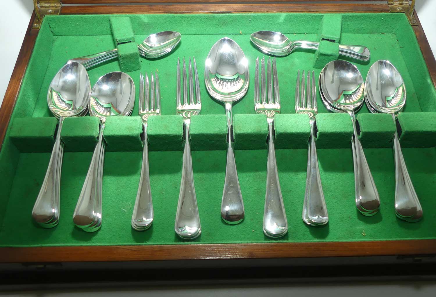 43 piece Silver plated Cutlery set with Faux Bone Handle Knives in Canteen
