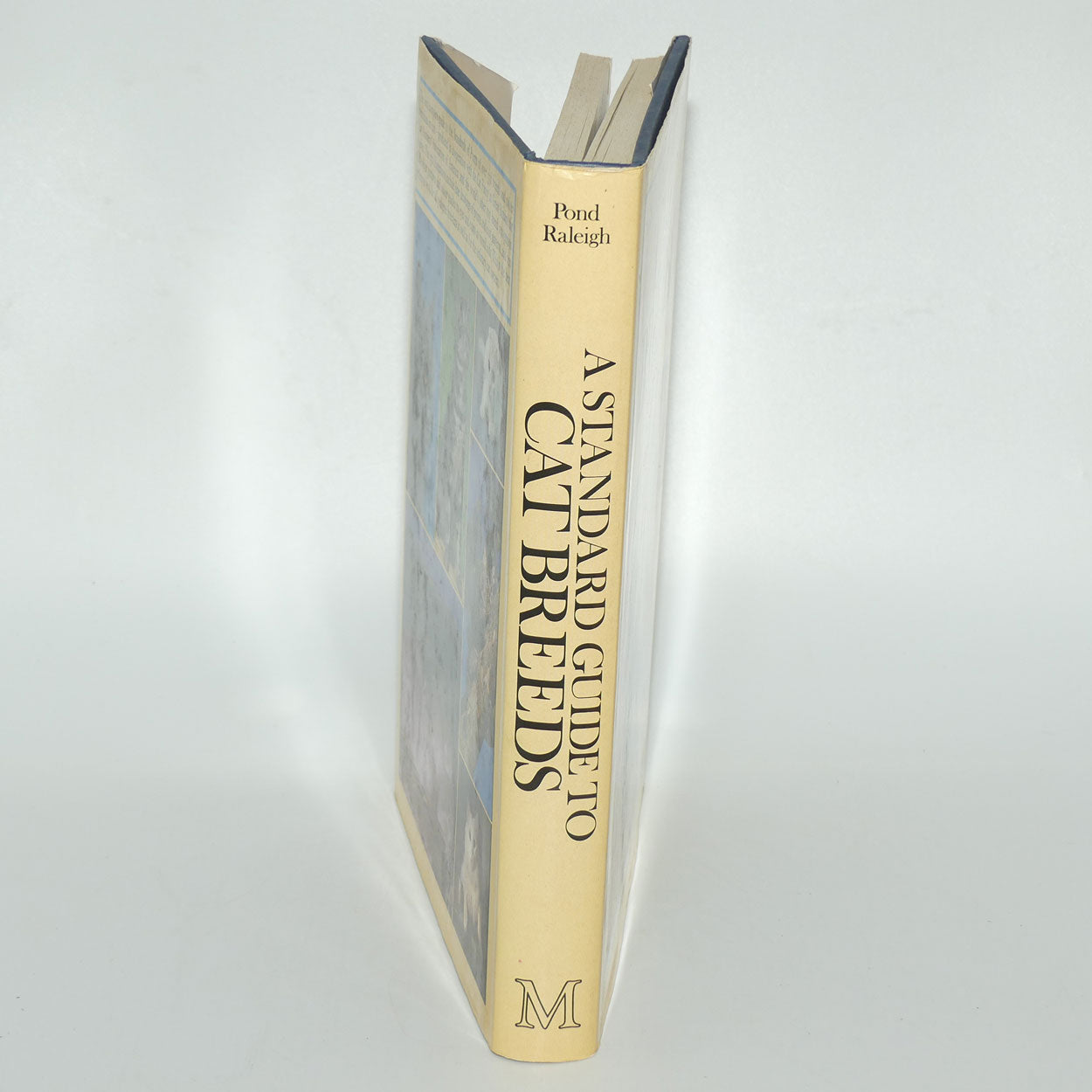 Hardback Book | A Standard Guide to Cat Breeds | Pond & Raleigh