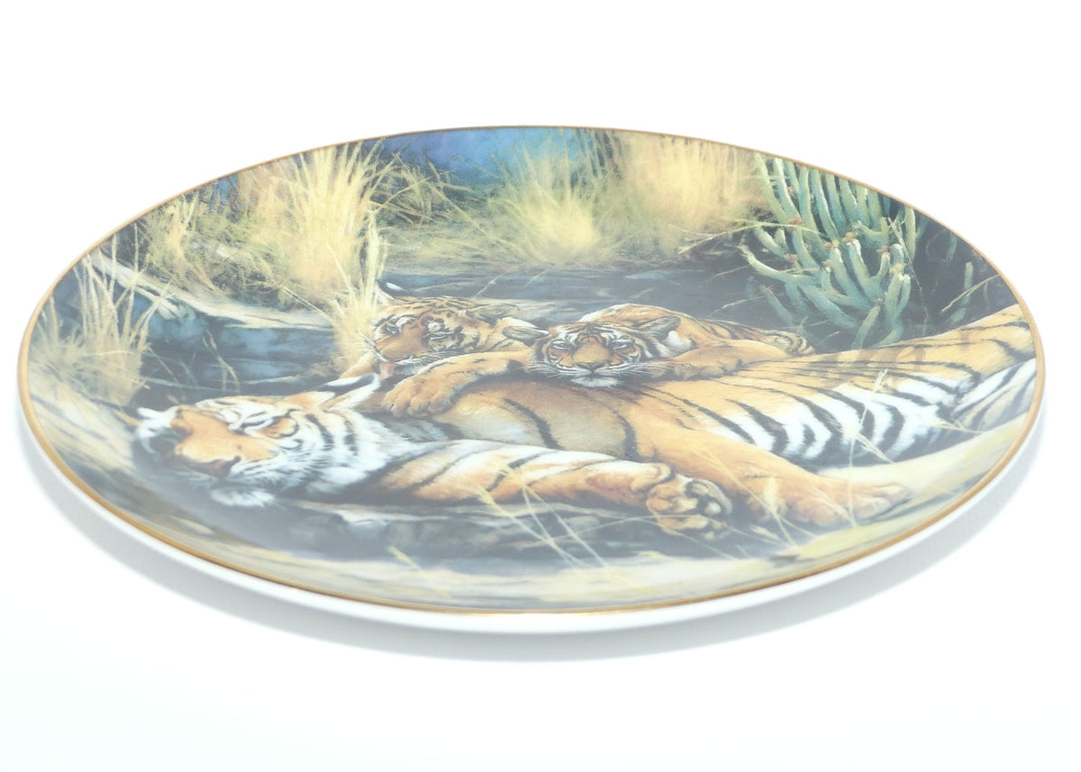 Royal Doulton Big Cats plate by Weberbauer | Cat Napping