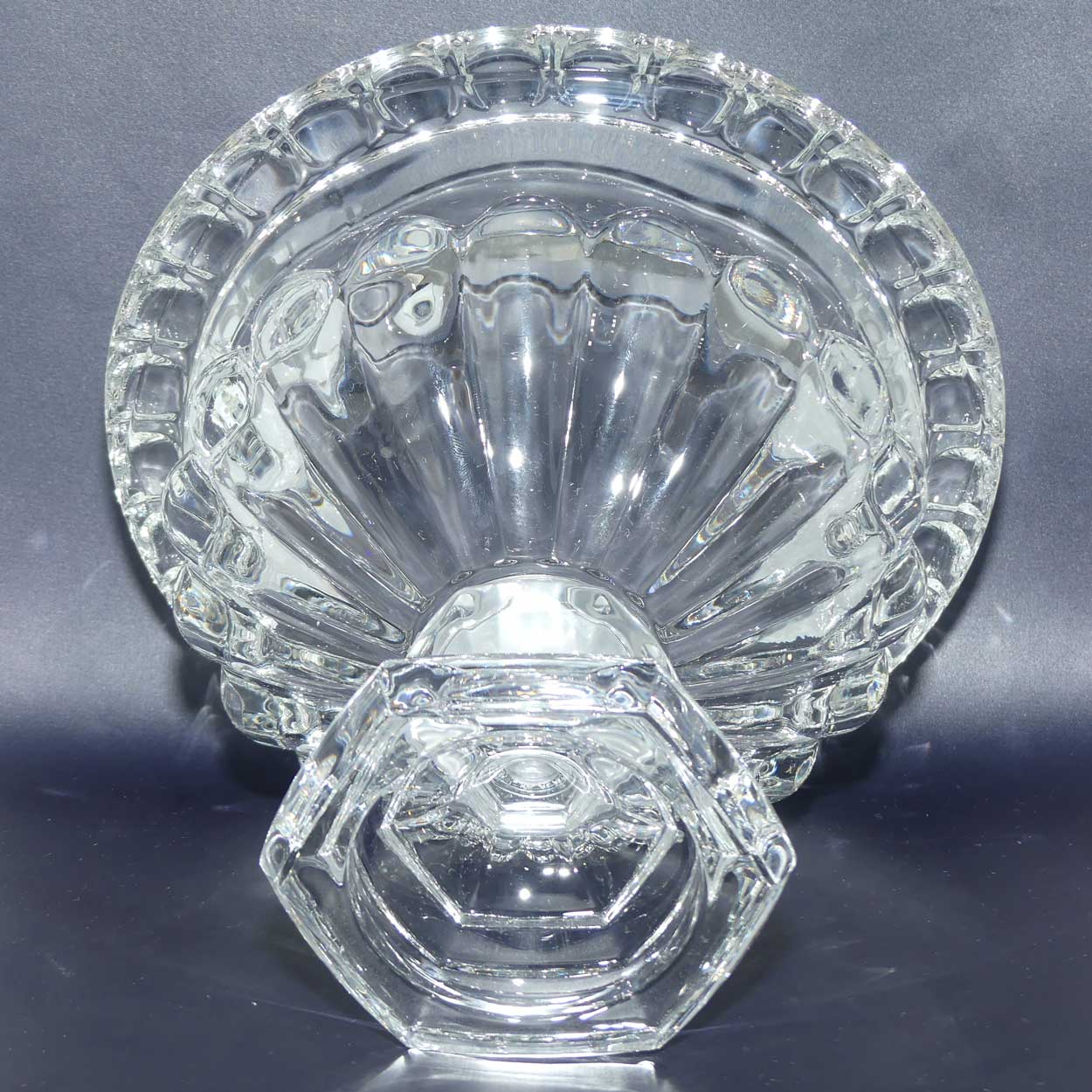 Large Grecian style compote urn | Gadrooned body