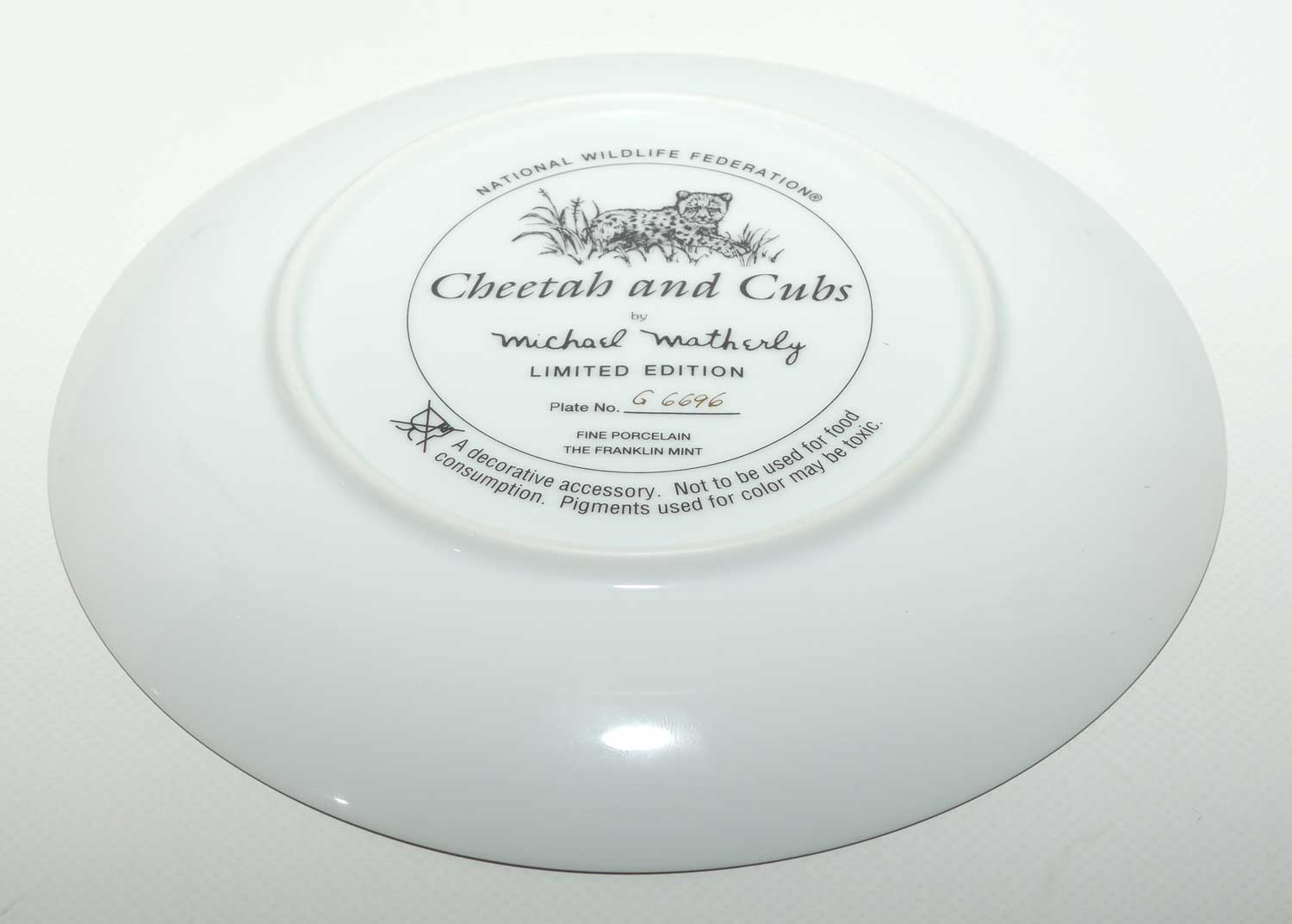 Franklin Mint | National Wildlife plate by Michael Matherly | Cheetah and Cubs