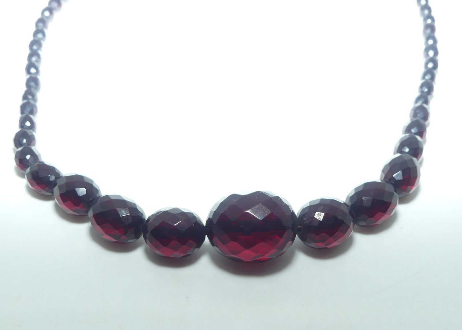 Art Deco Cherry Red Faceted Bakelite Bead Necklace | 76cm total length