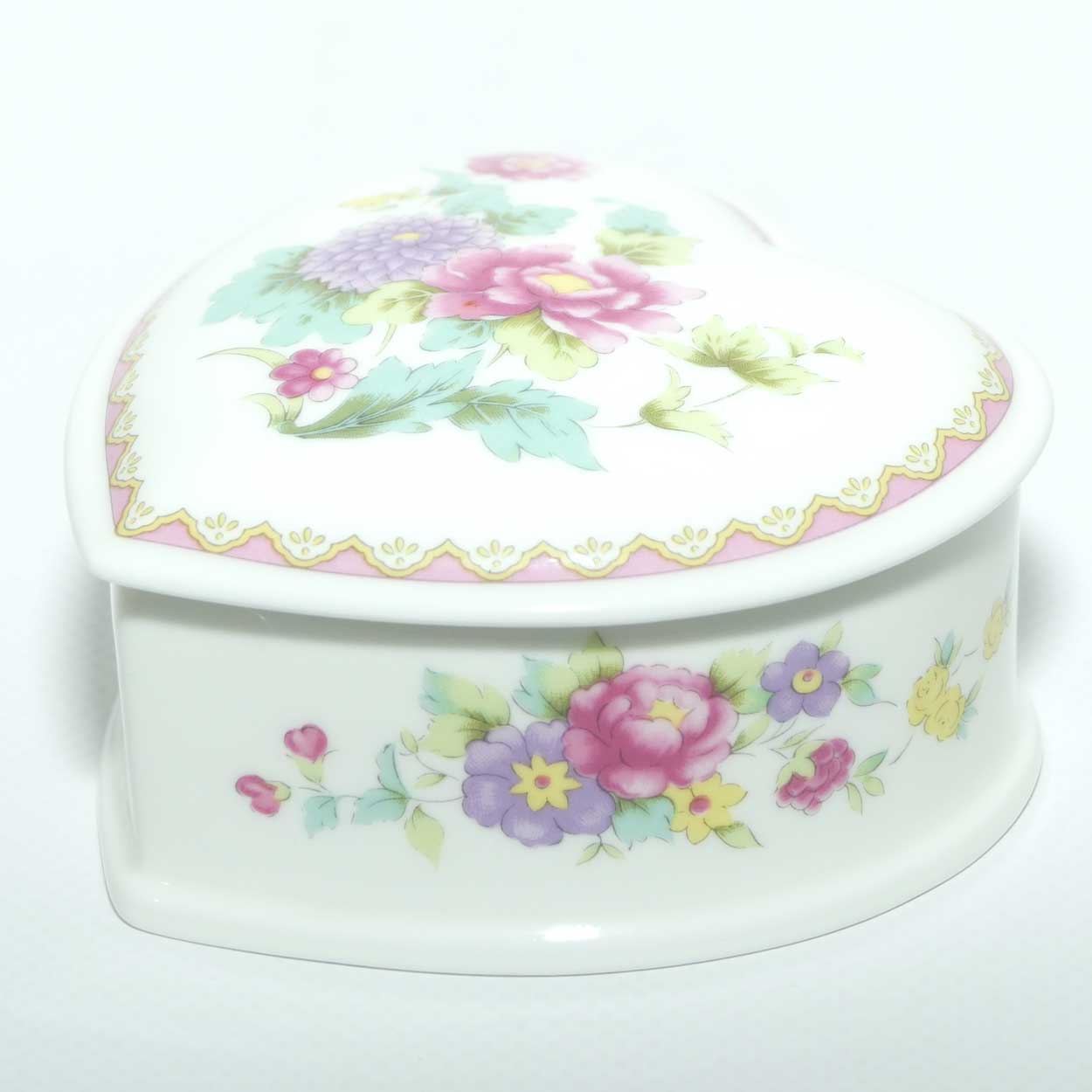 Mikasa Bone China heart shape trinket box | Cheshire pattern A6-004