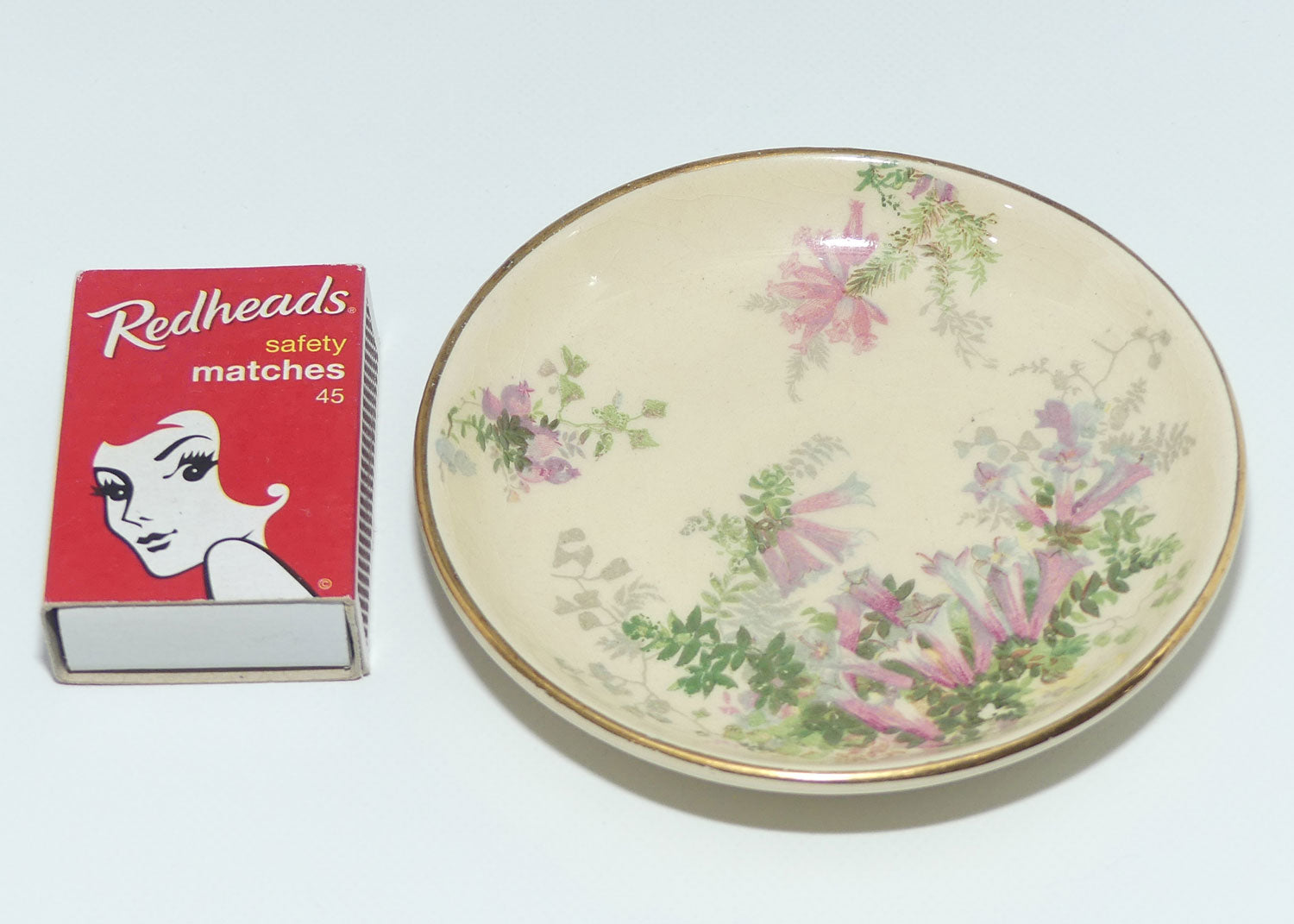 Royal Doulton Australian Flowers | Wattle A | Christmas Bells D5099 pin dish