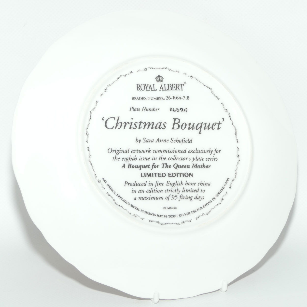 Royal Albert England | A Bouquet for the Queen Mother plate #8 | Christmas Bouquet