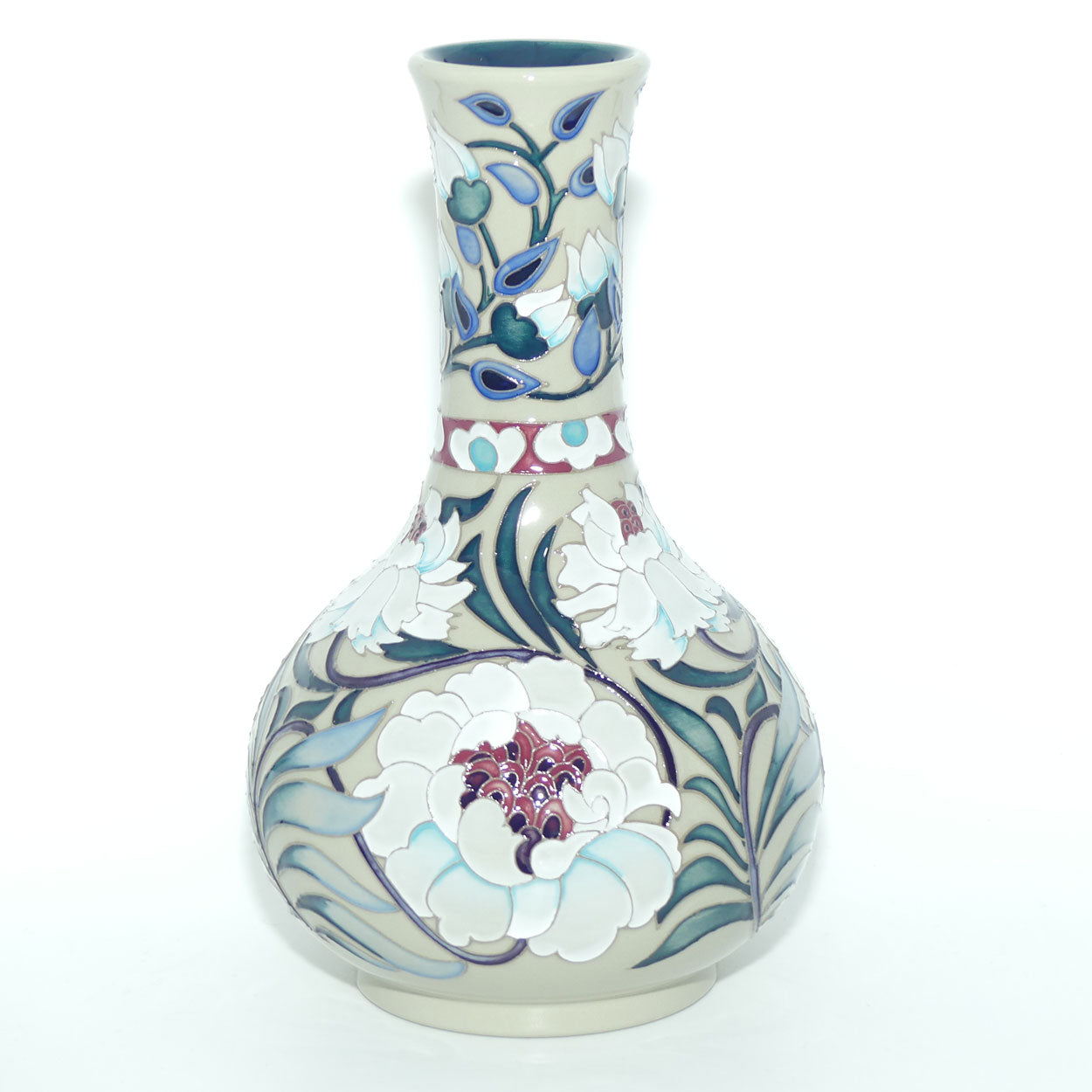Moorcroft Chrysanthemum Sage 374/9 vase (Ltd Ed)