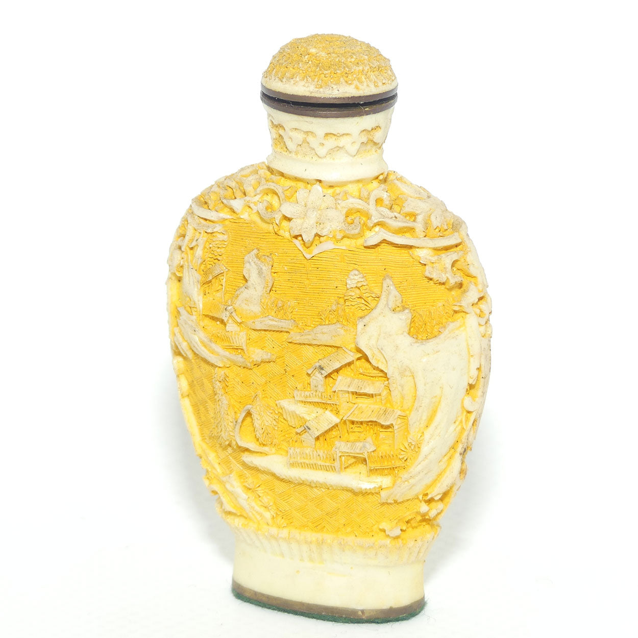 Chinese White Yellow Cinnabar snuff bottle | Village and Lake scene