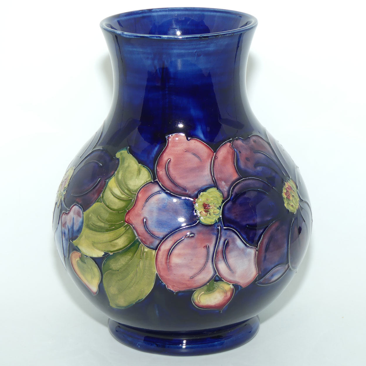 Walter Moorcroft Clematis (Blue) 869/9 vase