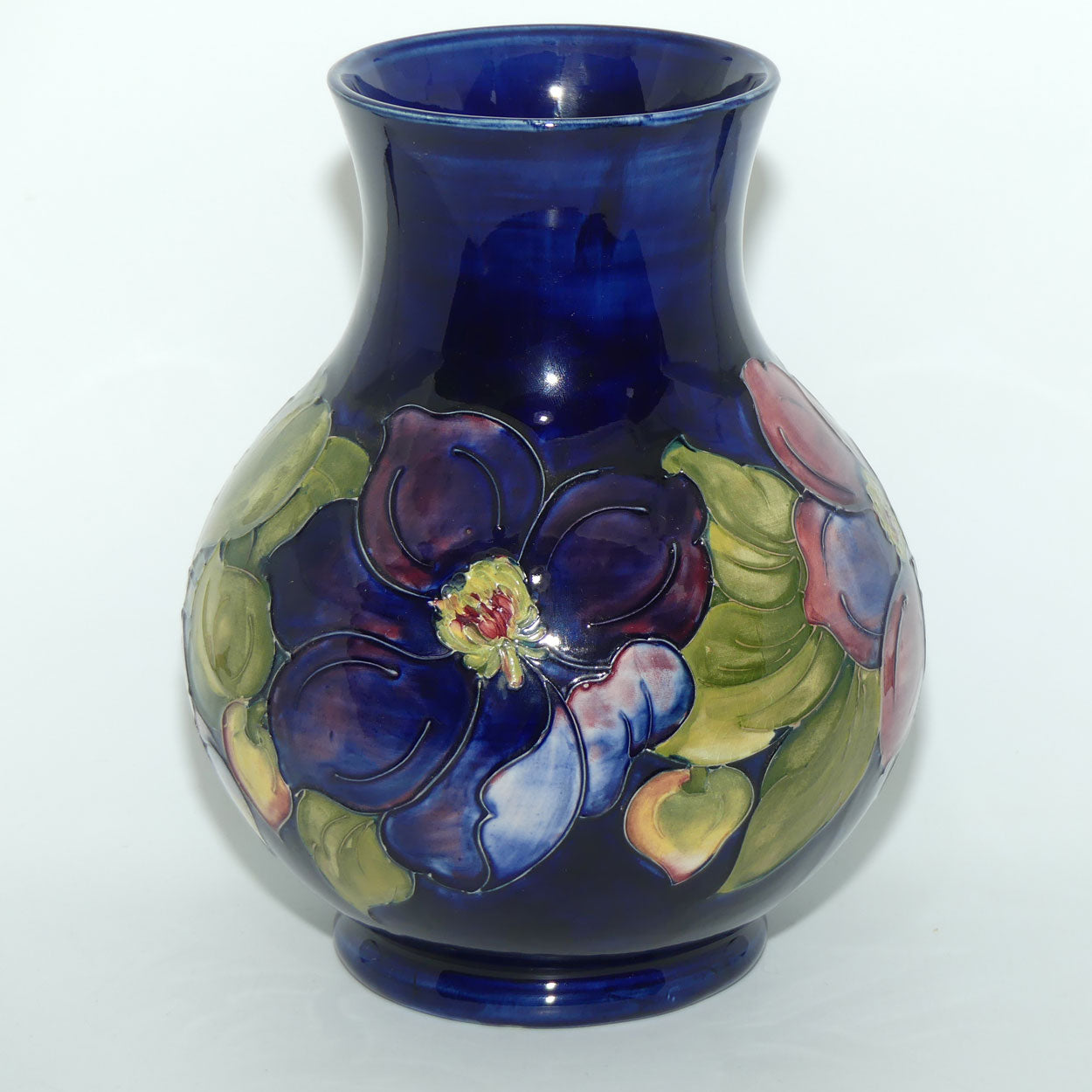 Walter Moorcroft Clematis (Blue) 869/9 vase