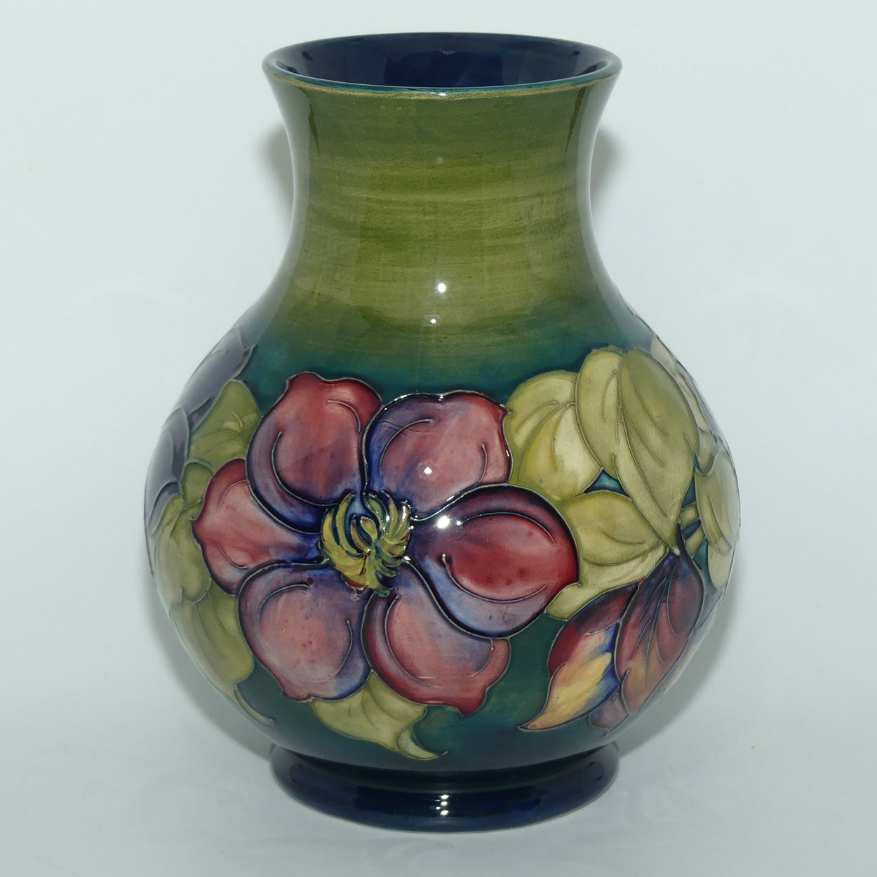Walter Moorcroft Clematis (Green) 869/9 vase