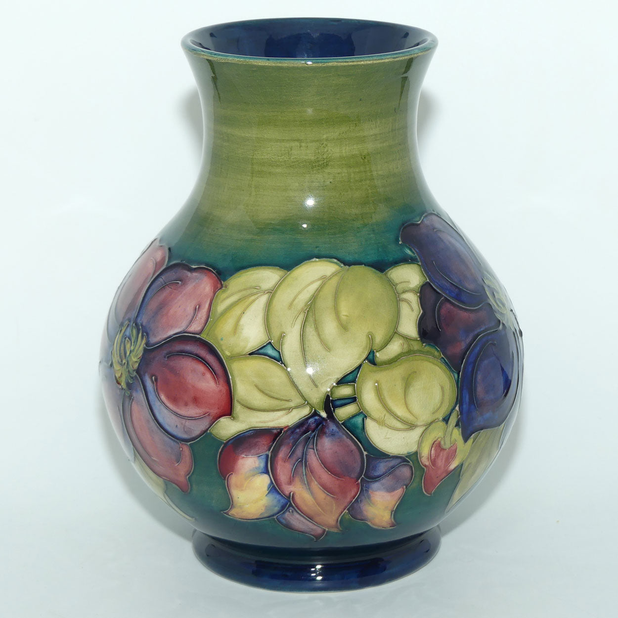 Walter Moorcroft Clematis (Green) 869/9 vase