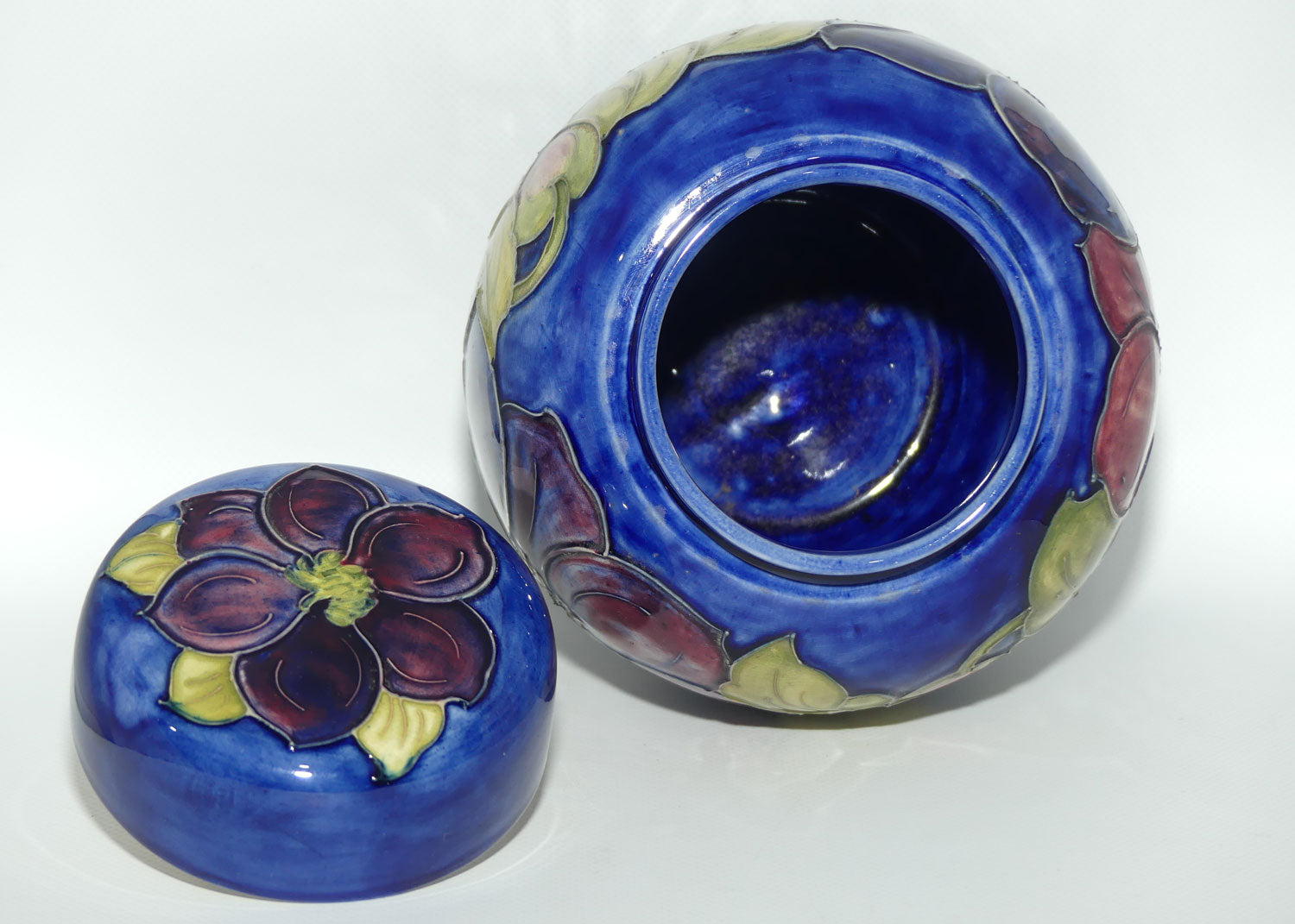 Walter Moorcroft Clematis | Blue large size lidded ginger jar | 20.5cm tall