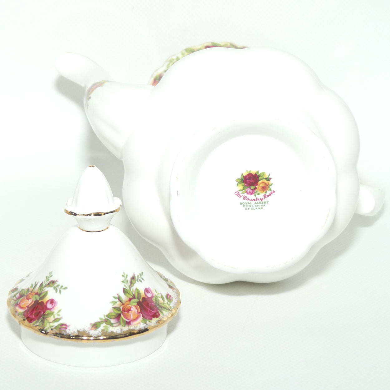 Royal Albert Bone China England Old Country Roses coffee pot | early stamp | 900ml | #3
