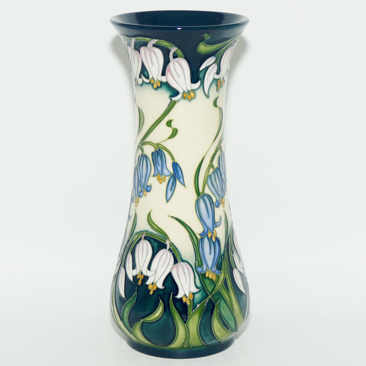 Moorcroft Combermere 364/8 vase