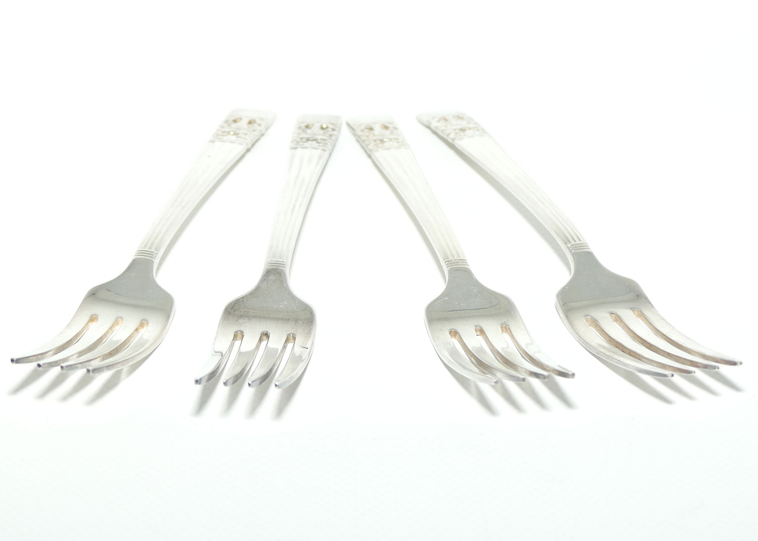 Oneida Community Plate set of 4 forks | HAMPTON COURT pattern | 18cm long