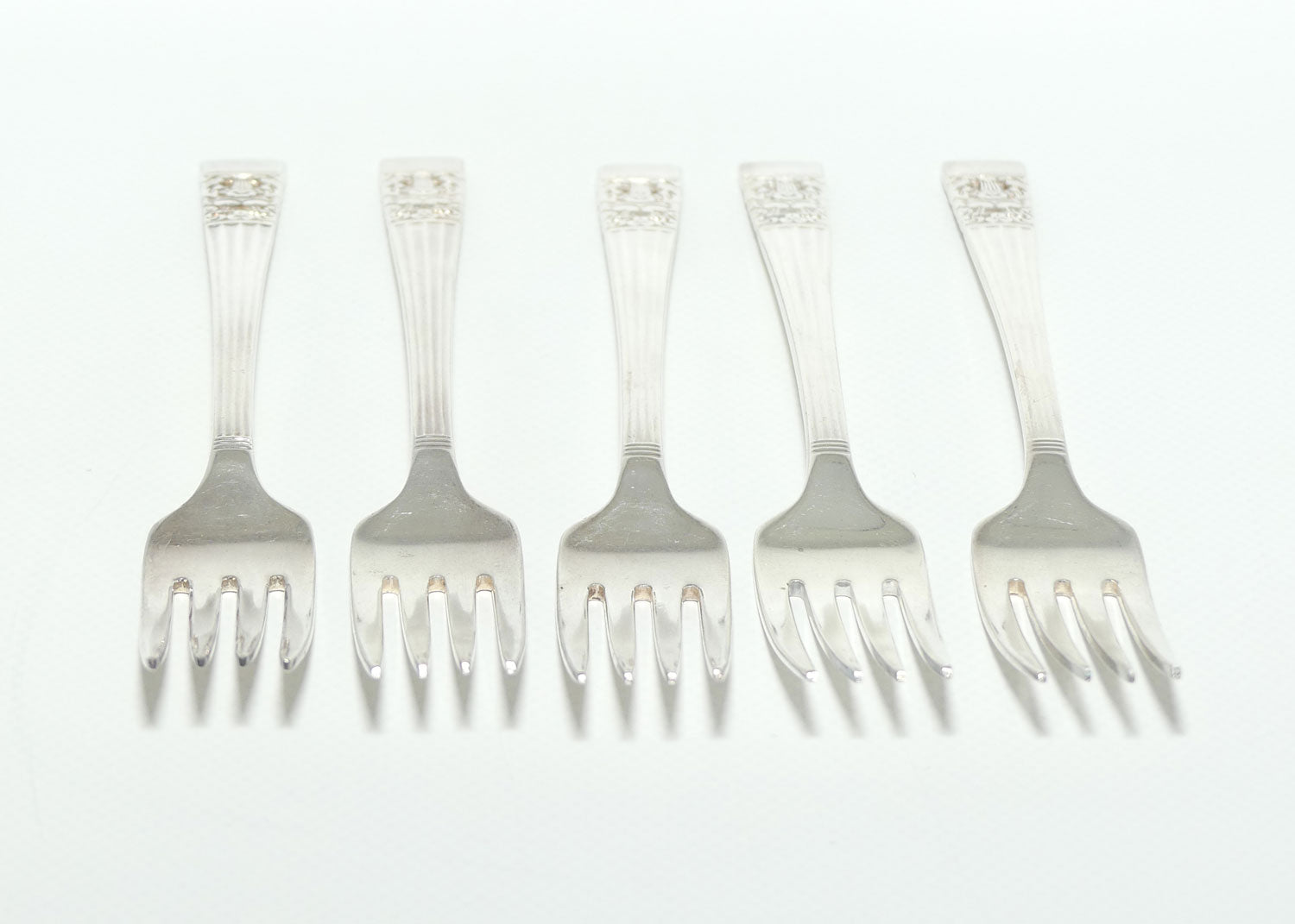 Oneida Community Plate set of 5 forks | HAMPTON COURT pattern | 18cm long
