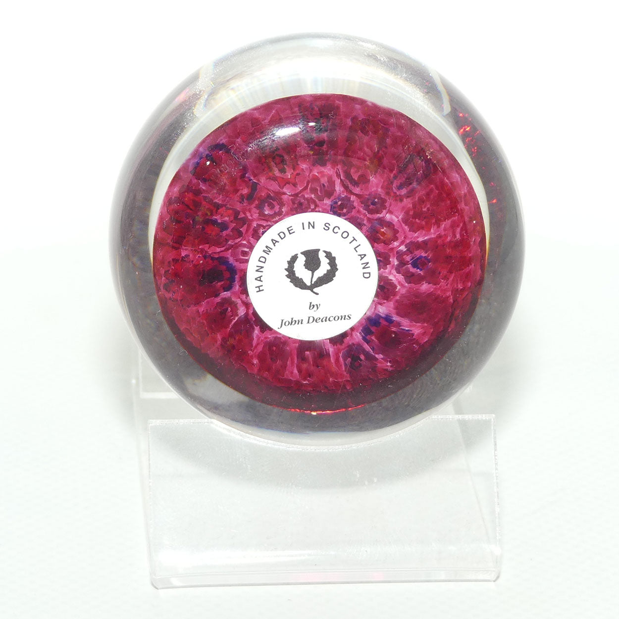 John Deacons Scotland Complex Closepack Medium paperweight | Cranberry